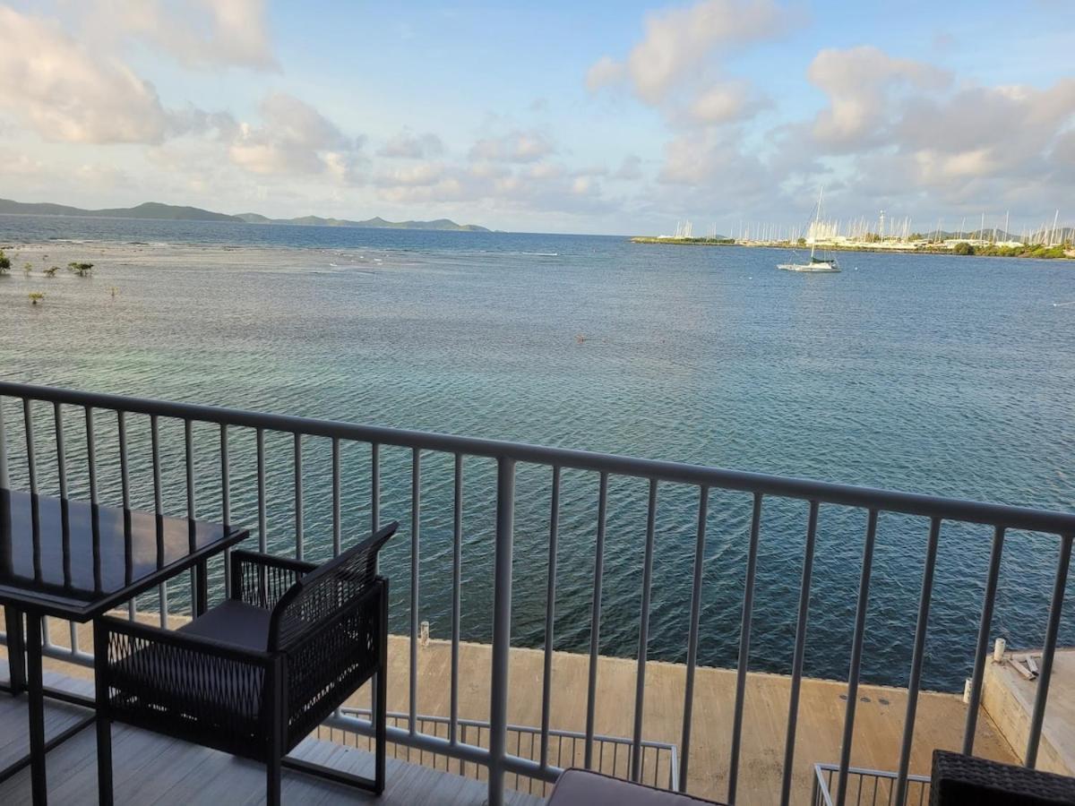 Appartement Modern Waterfront à Road Town  Extérieur photo